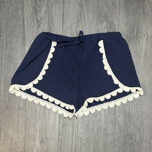 Red Saks Fifth Avenue Navy Blue Women's Shorts with Lace Trim